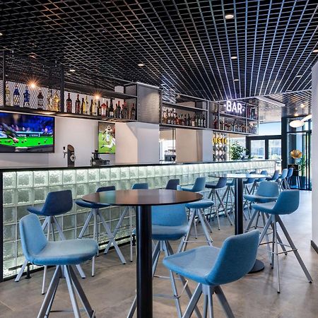 Ibis Tbilisi Airport Hotel Eksteriør billede