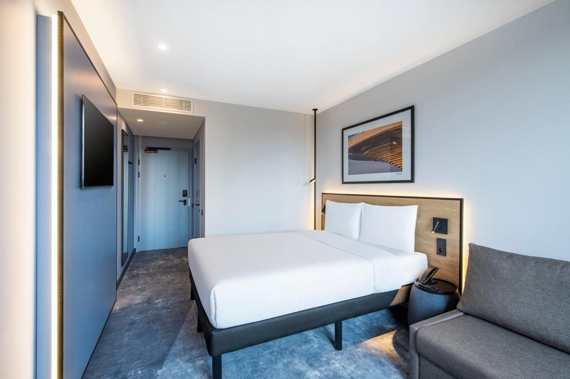 Ibis Tbilisi Airport Hotel Eksteriør billede