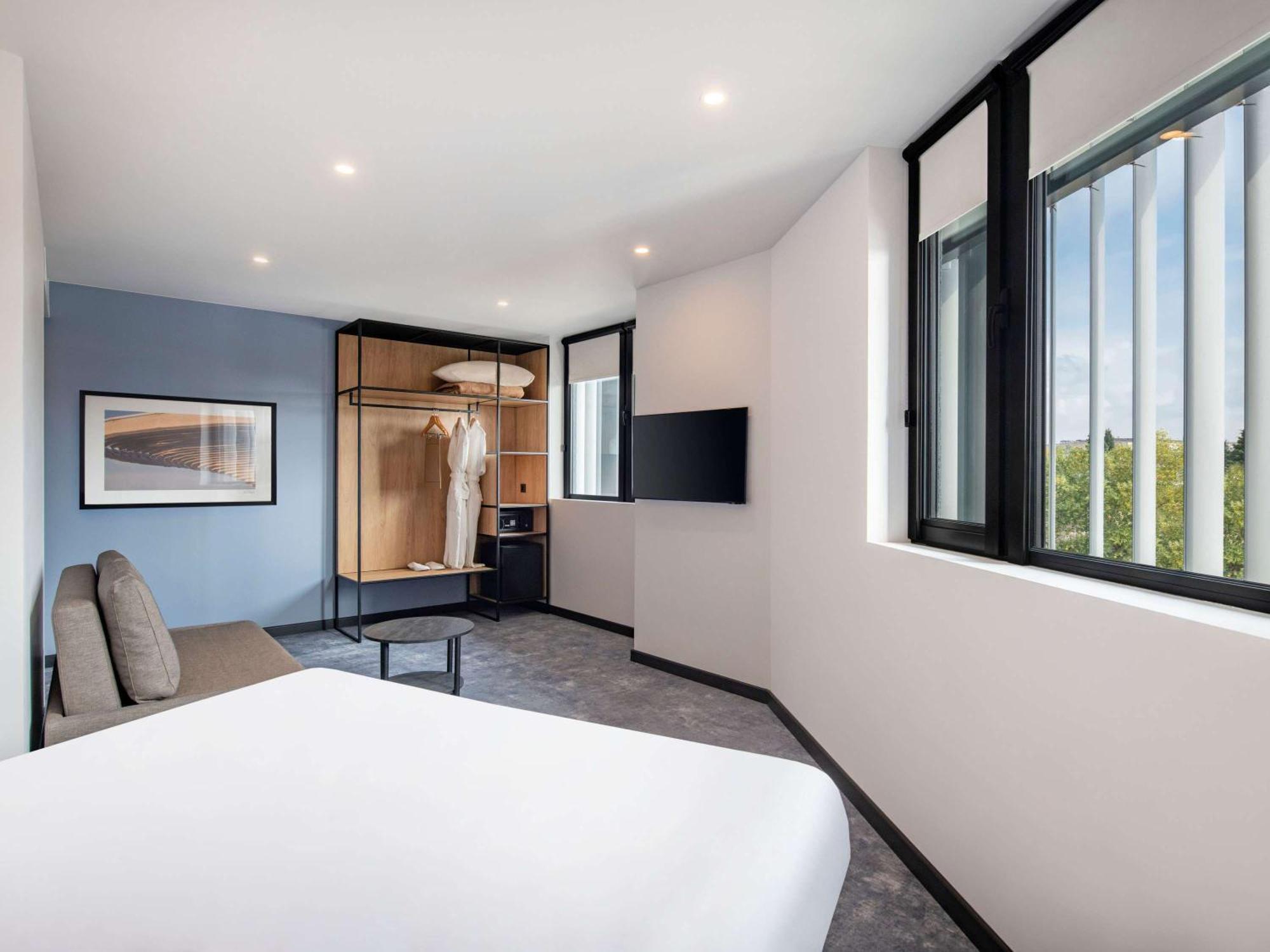 Ibis Tbilisi Airport Hotel Eksteriør billede